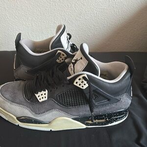 AUTHENTIC Jordan 4 “Fear”